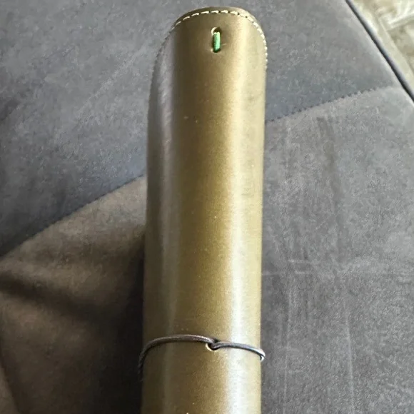 PAPER REPUBLIC Le Portfolio Olive Green A5 Size
** NEW condition - Picture 8 of 15